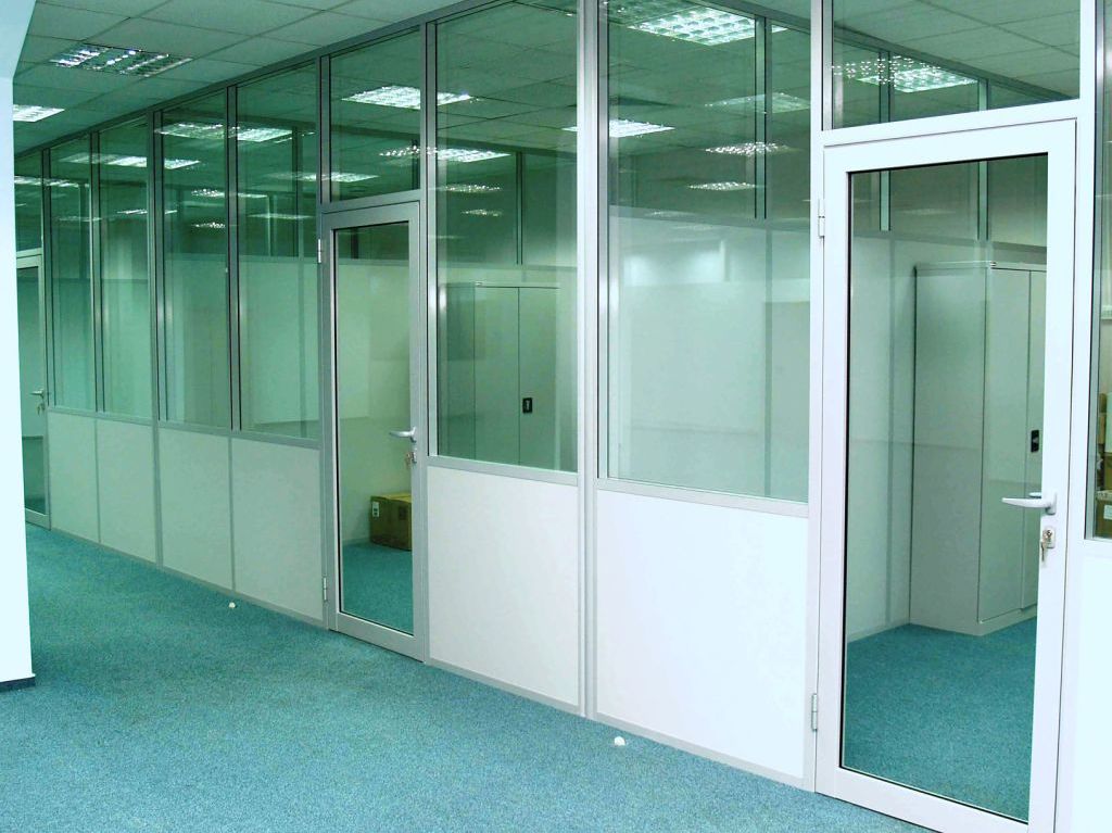 Алюминиевые офисные перегородки .